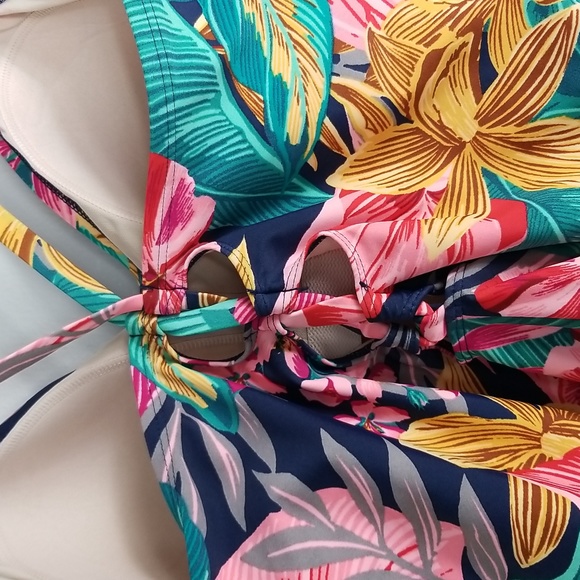Swimsuit One Piece Tropical Hibiscus Size 16W - Picture 12 of 15